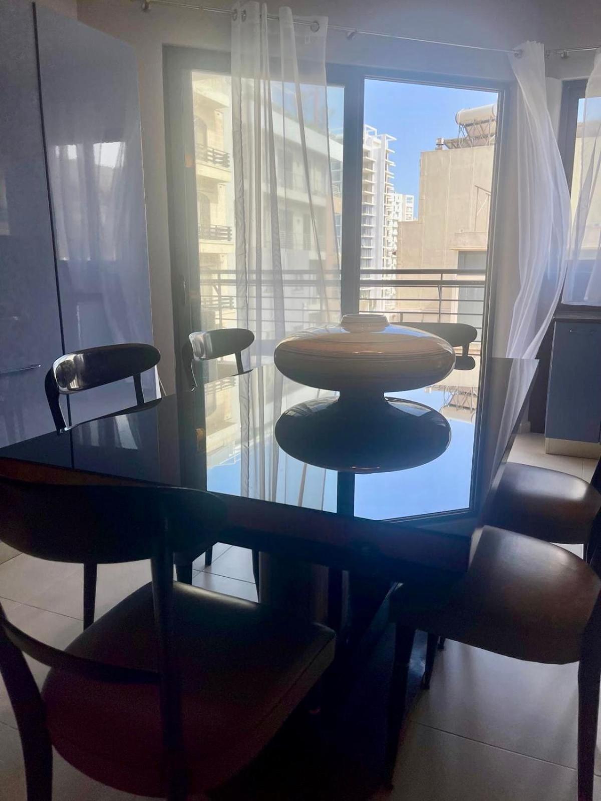 Aron Seaviews Apartment Sliema Exterior photo